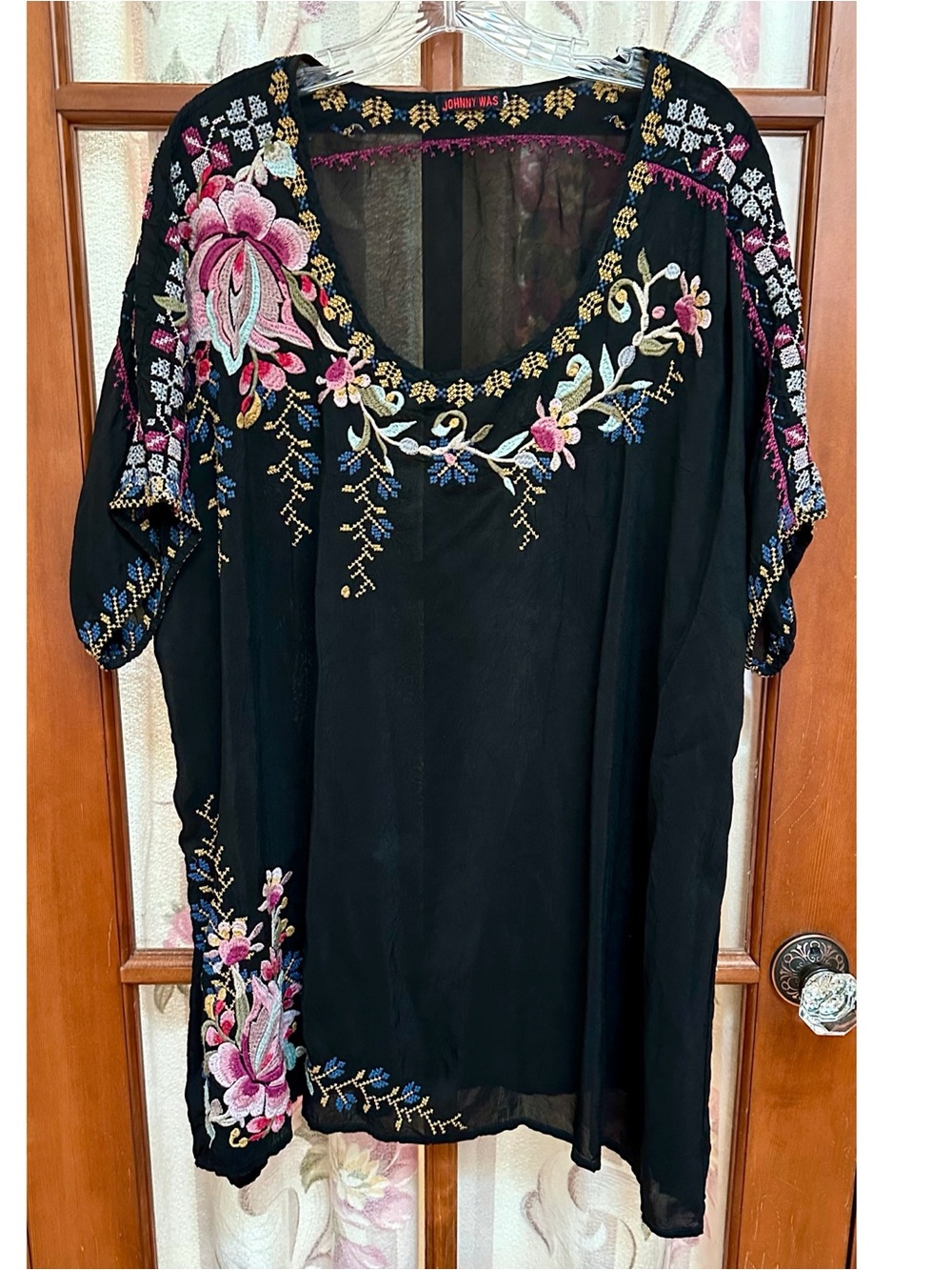 Johnny Was Black Floral Embroidered Tunic